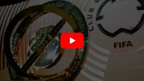 [图]勒沃库森2-1击败奥格斯堡，荣膺联赛冠军，34轮不败完美谢幕